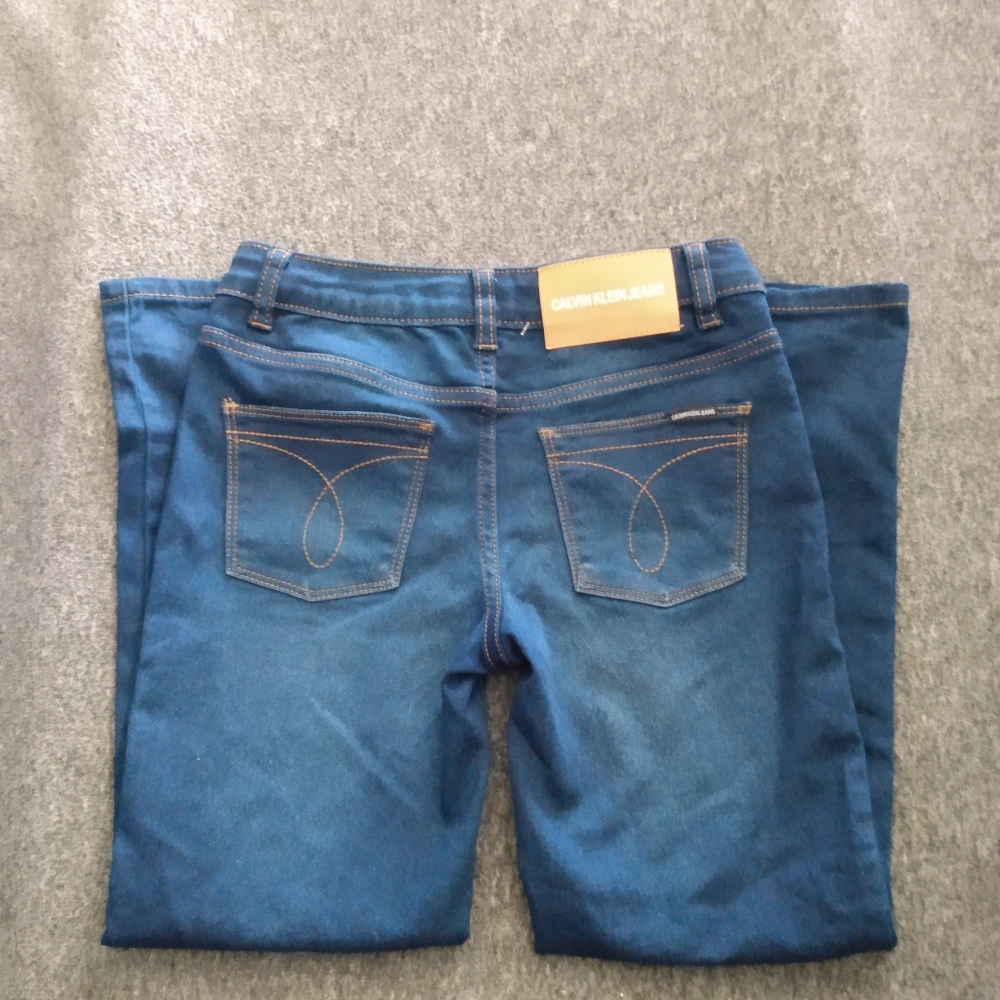 Jeans - Picture 2 of 3